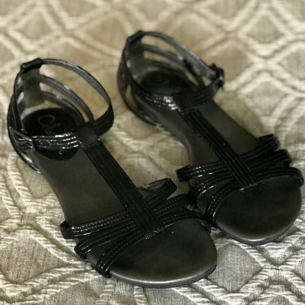 Cole Haan Black patent leather sandals 8.5B